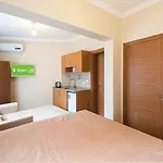 Life Apartment *