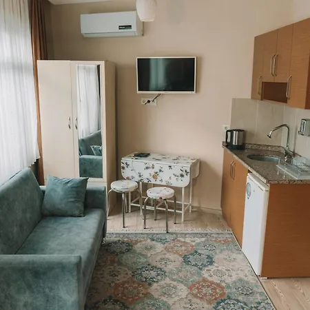 Life * איסטמבול